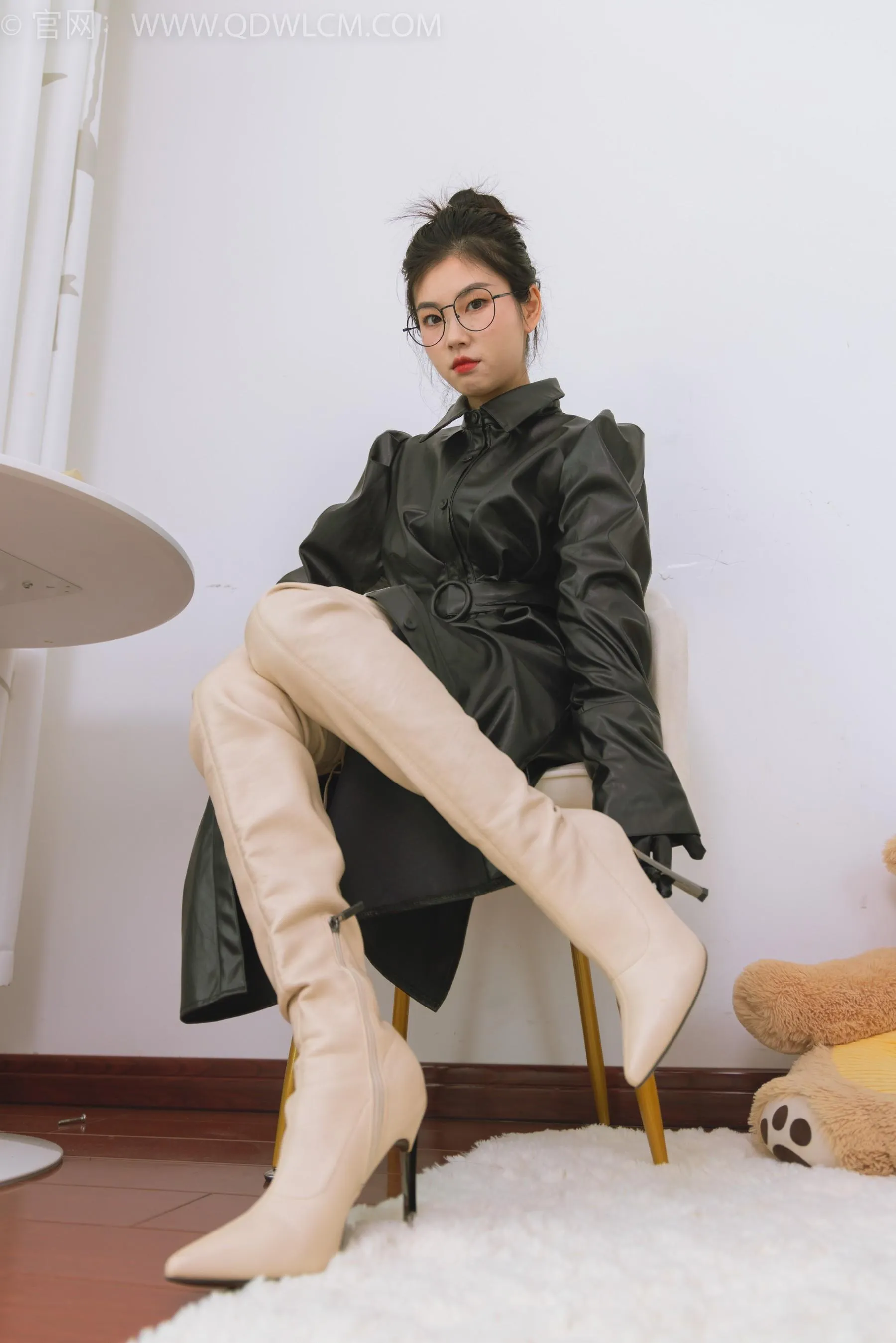 物恋传媒 NO.1510 米米-深邃的光 [151P]插图9